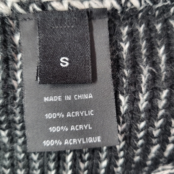 Harley-Davidson Sweater Black White Skull Distressed Print Scoop Neckline Size S - Picture 8 of 8